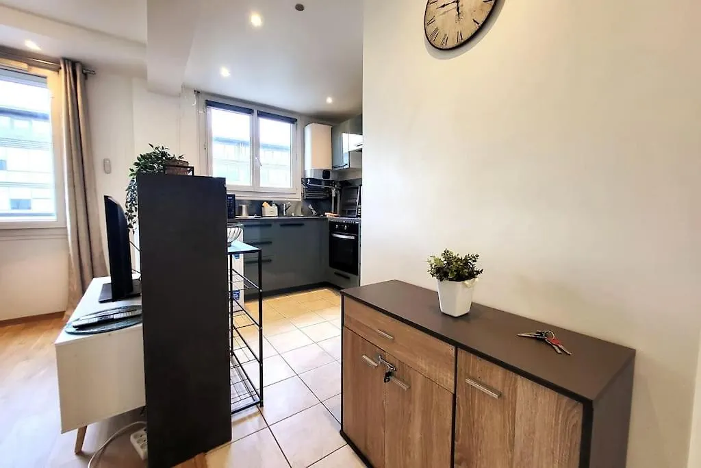 L'Essentiel - Appartement Lumineux Proche De Tout Arcueil Apartment